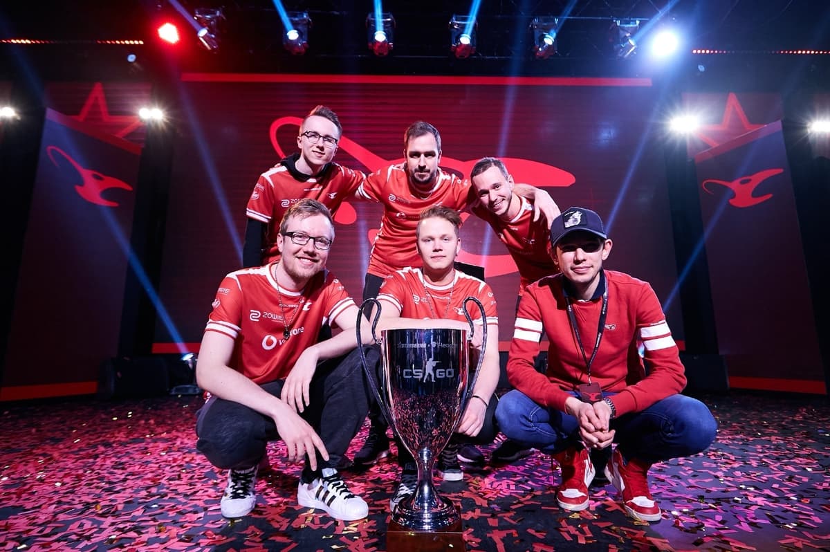 StarLadder