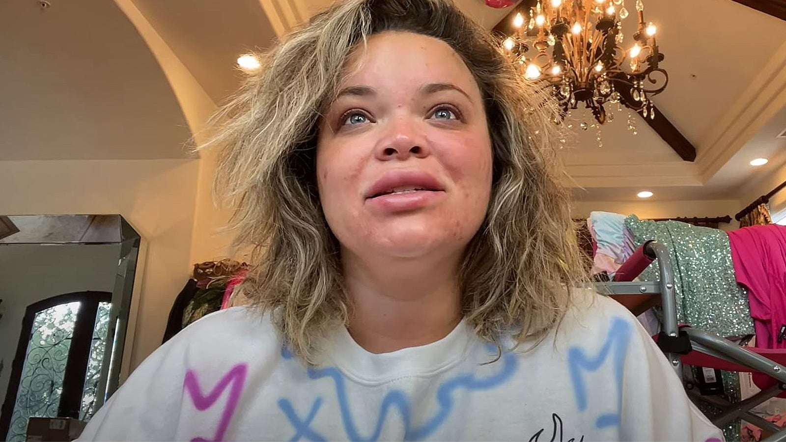 Trisha Paytas apologizes for frenemies drama