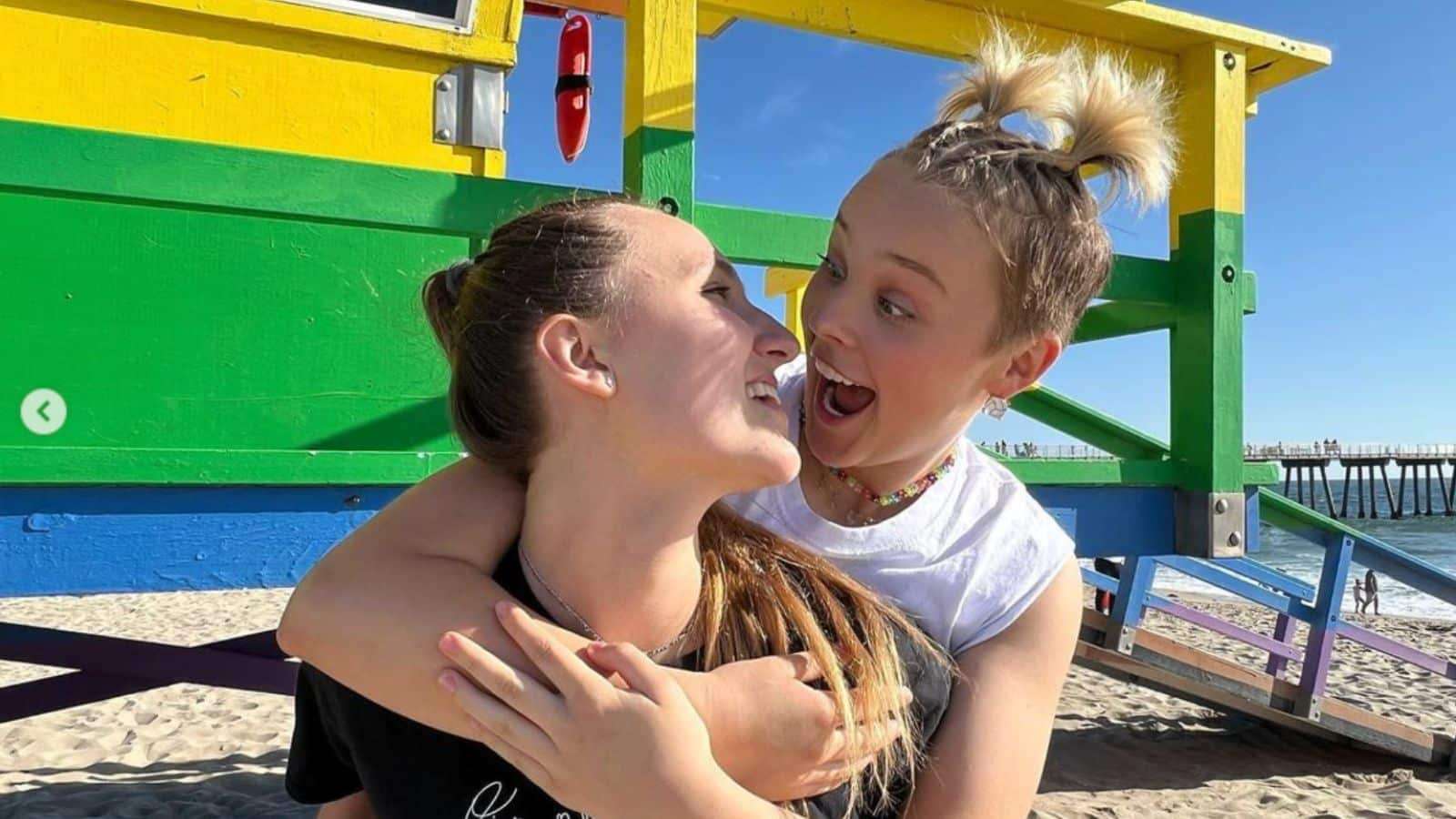 JoJo Siwa and girlfriend