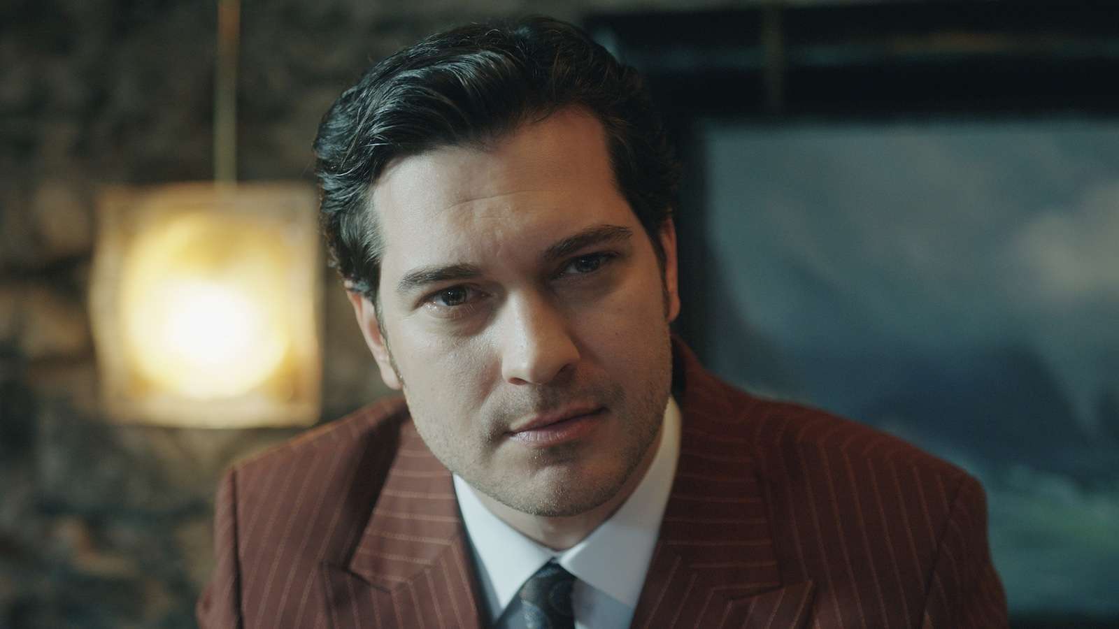 Çağatay Ulusoy as Peyami in The Tailor on Netflix