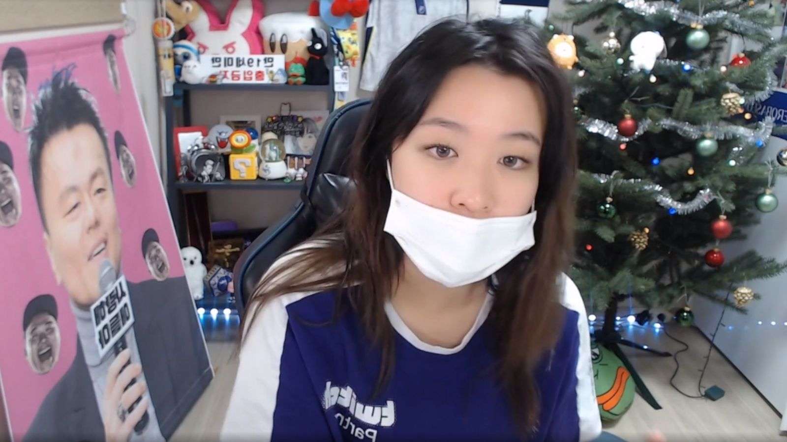 A Twitch streamer gets plastic surgery in Korea through Seoul TouchUp.