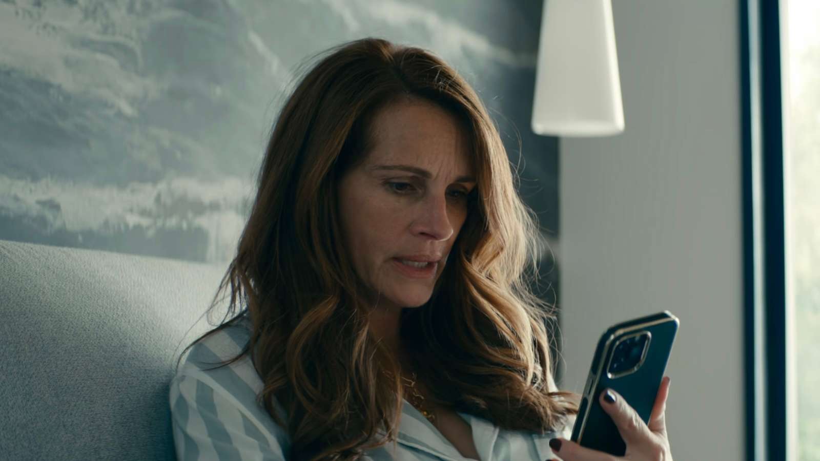 Julia Roberts as Amanda in Leave the World Behind