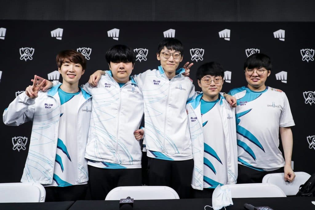 DAMWON win LoL Worlds 2020 over Suning: Full results & final placements -  Dexerto