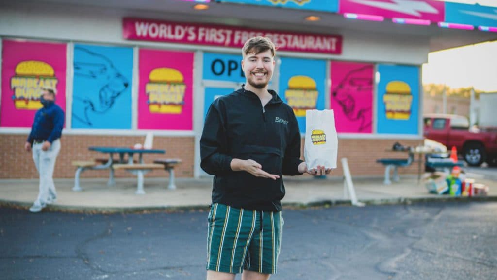 MrBeast Burger's first physical location broke the one-day record for the  most burgers sold by a single store - Tubefilter