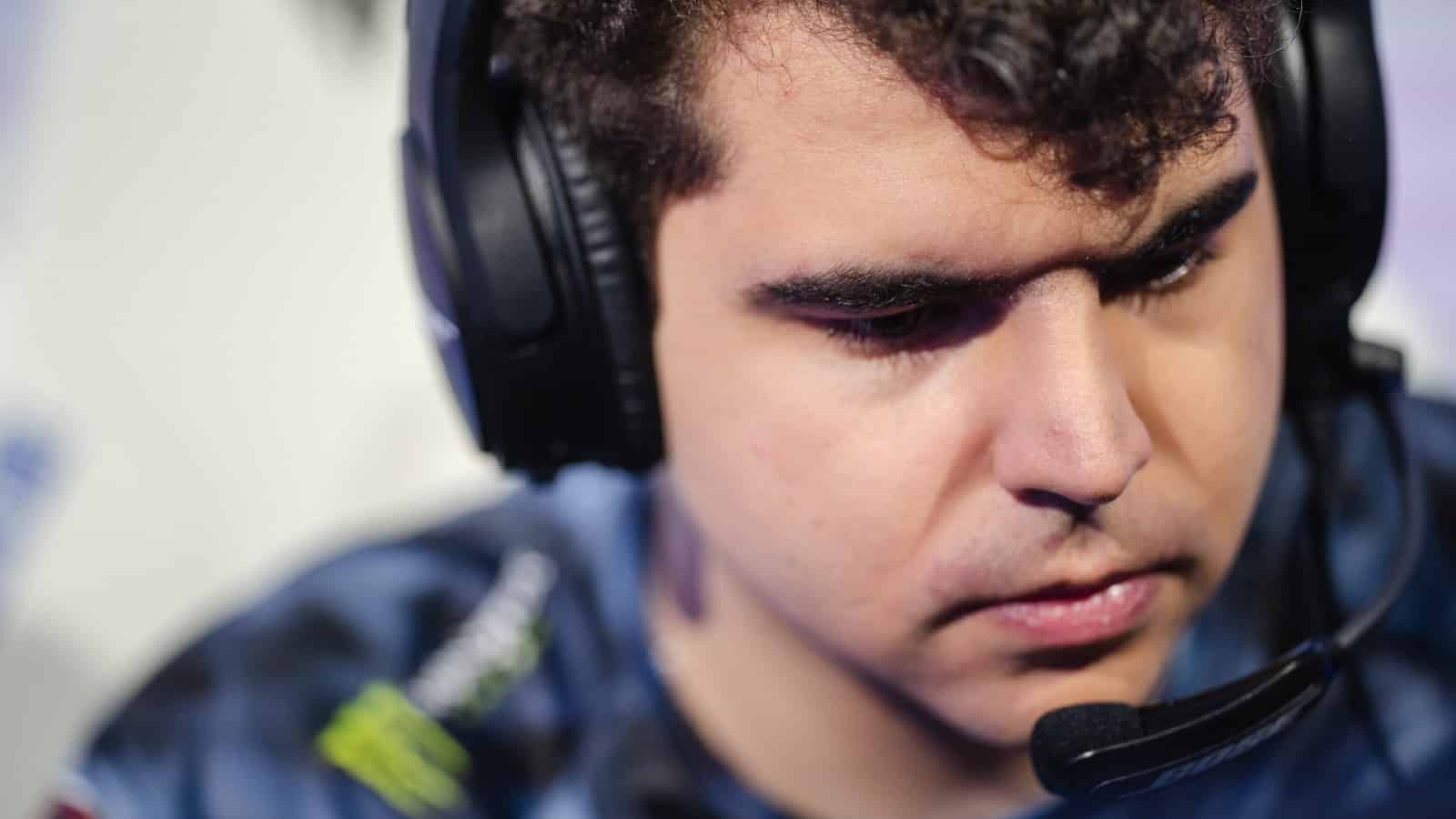 A close up of Bwipo at Worlds