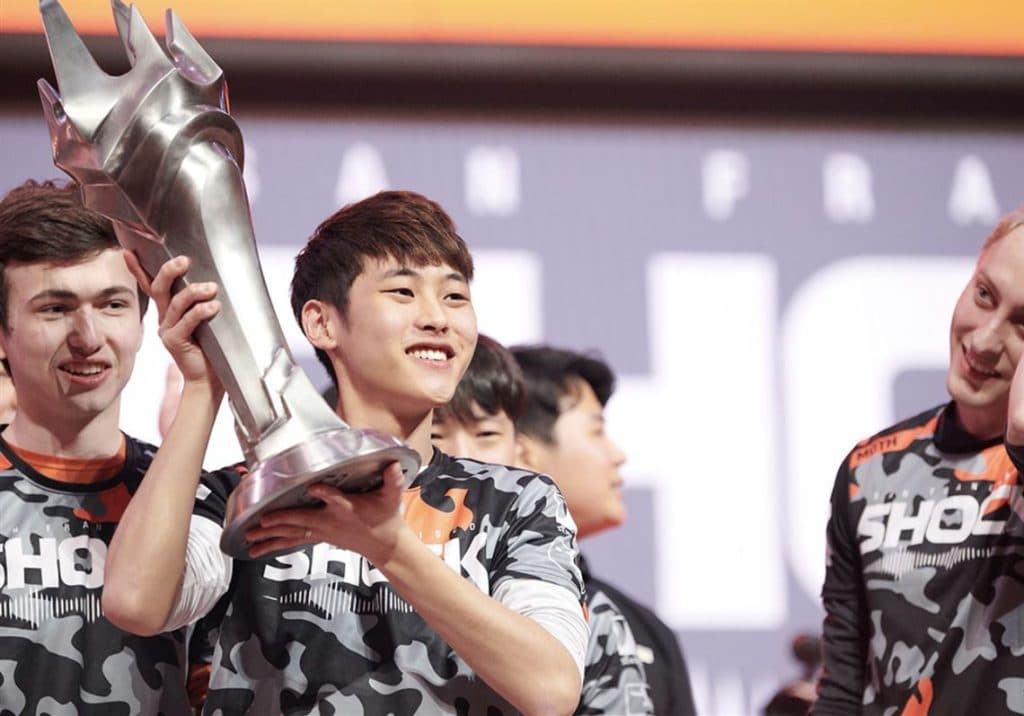 SF Shock lifts Overwatch League champs 2019 trophy