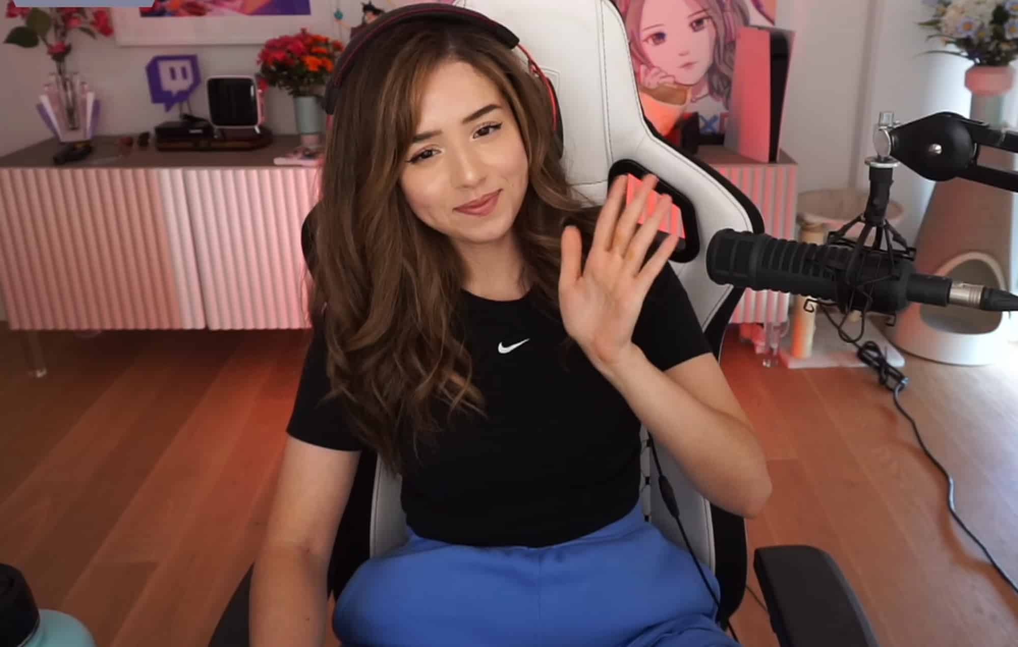 Pokimane - warning volume :( i can't get over it