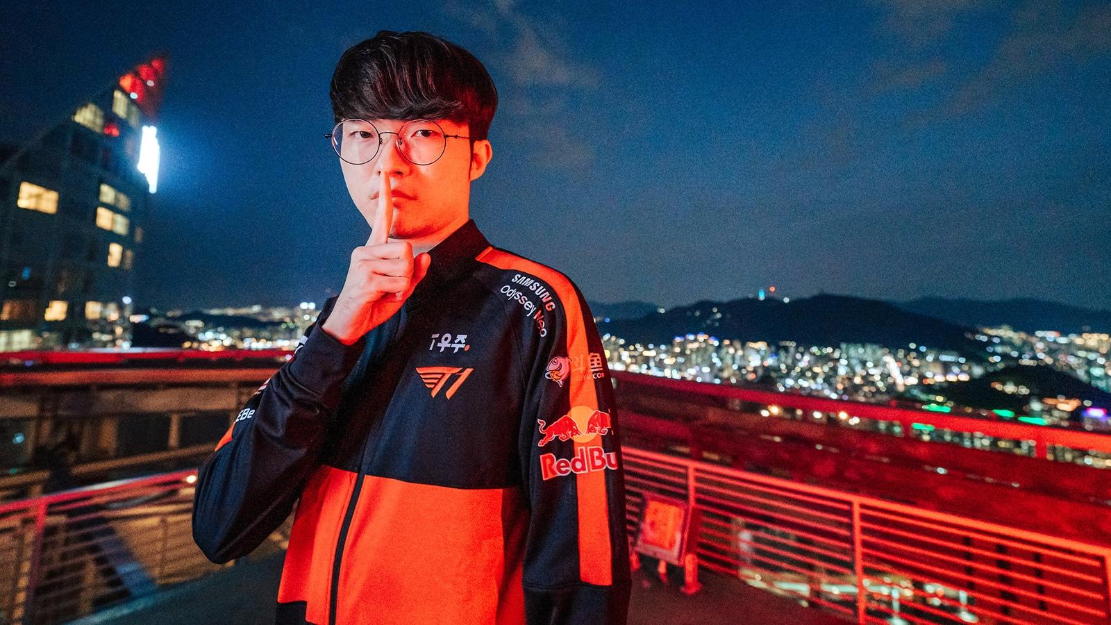 For his teammates. ❤️ #Worlds2023 _ #lolesports #esports #leagueoflegends  #esport #faker #T1 #LCK