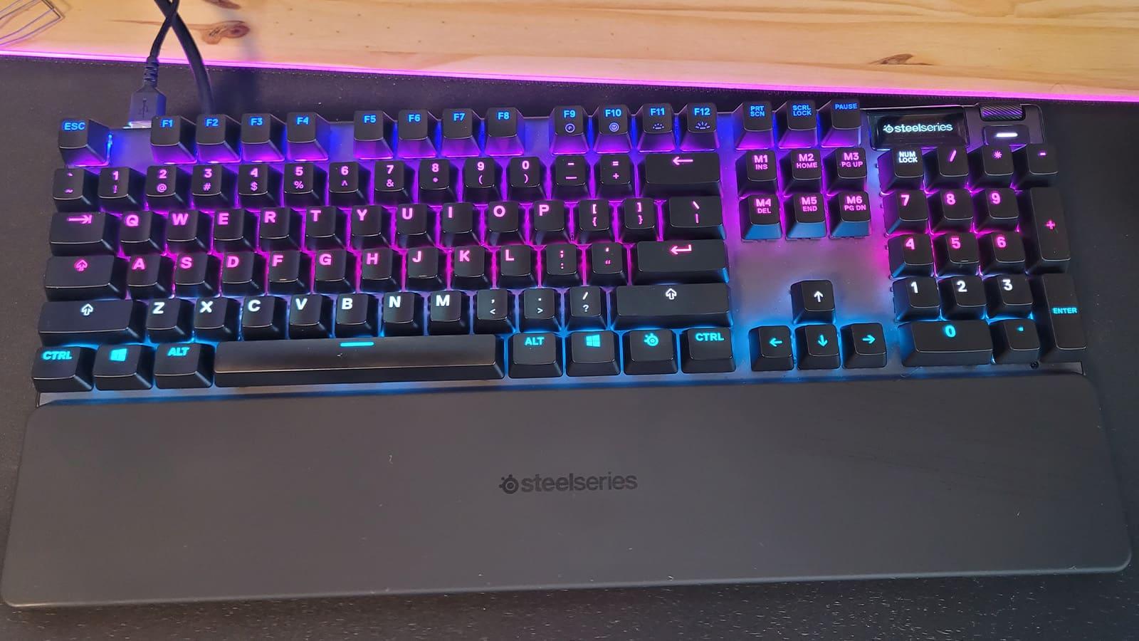 SteelSeries Apex 3 TKL Review - Introduction
