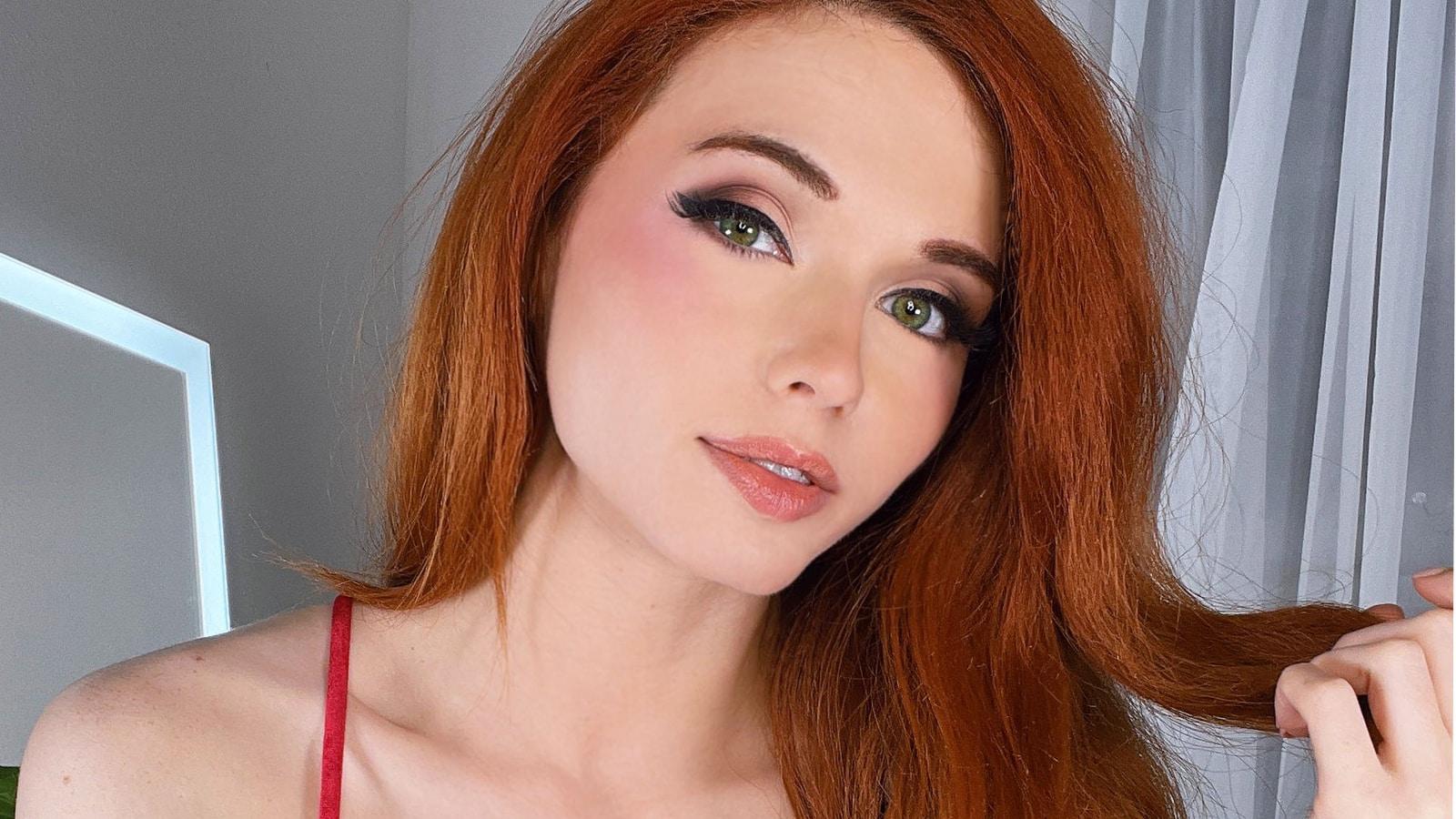 Most-watched female Twitch streamers in 2022: Amouranth dominates