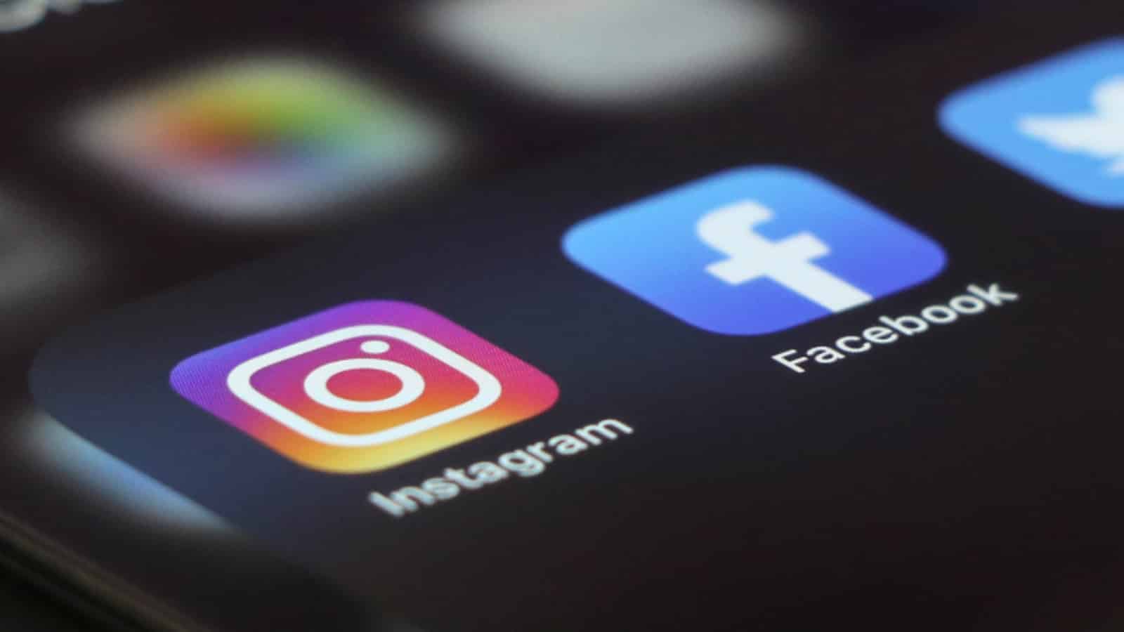 How To Log Out Of Facebook & Instagram On All Devices