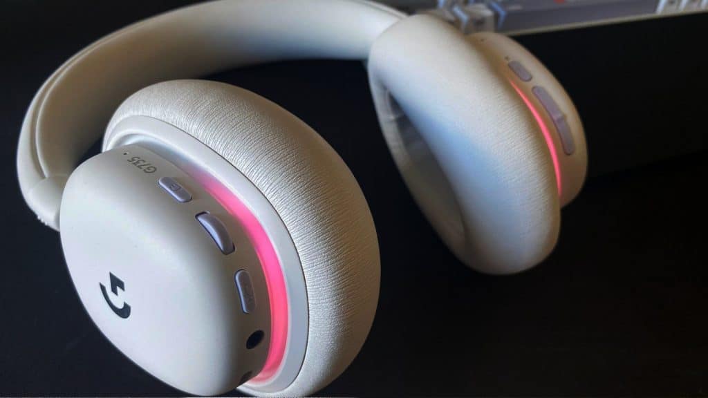 gaming but Flashy, review: Dexerto Logitech headset expensive G735 -