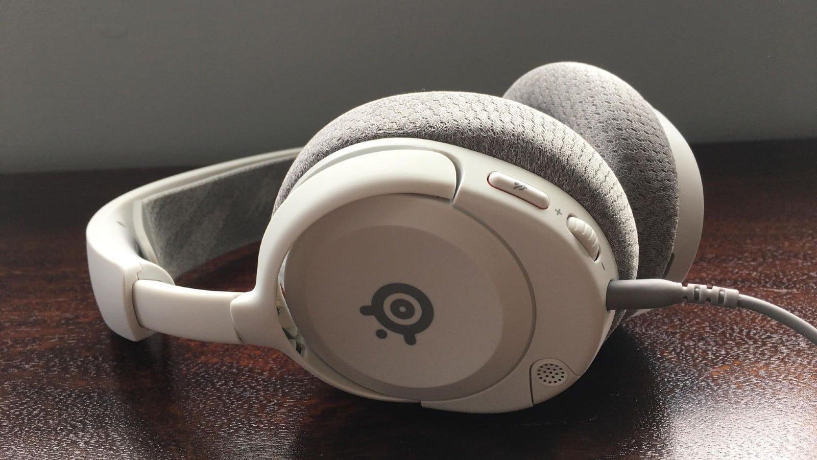 SteelSeries Arctis Nova 1 review: Quality at an affordable price