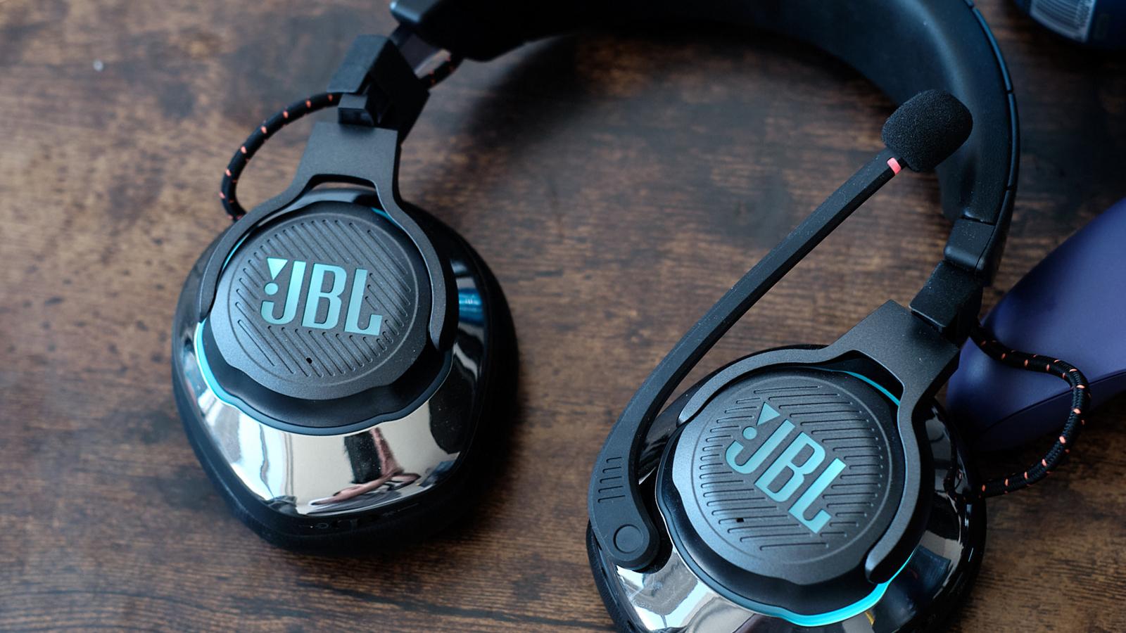 JBL Quantum 200 Wired Over-Ear Gaming Headset -Black