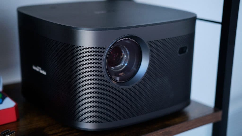 XGIMI Horizon Pro 4k Projector Review - I played Call of Duty on a