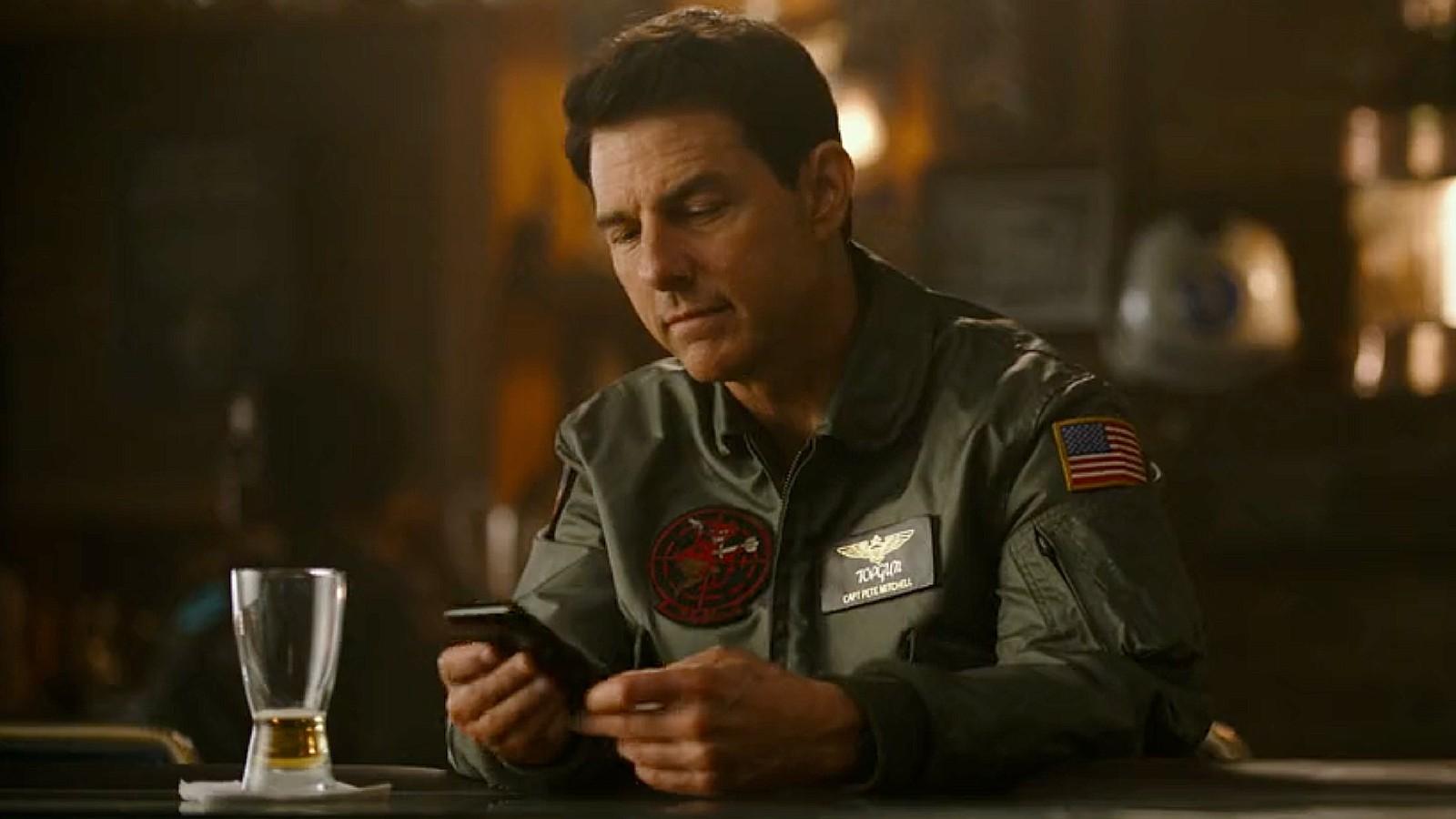 Top Gun Maverick stars too scared to put Tom Cruise in their pilot group  chat - Dexerto