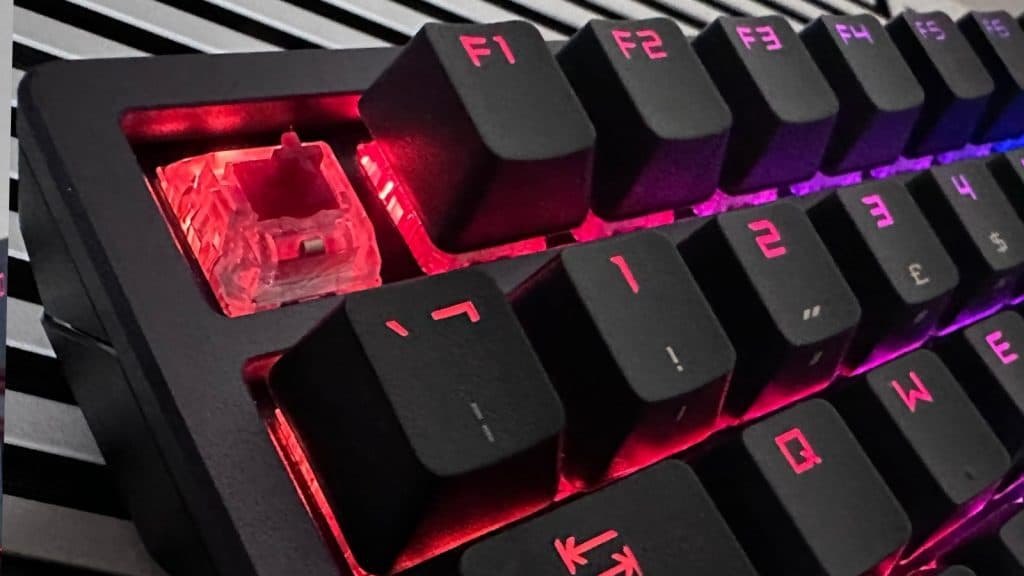 ASUS ROG Azoth switches