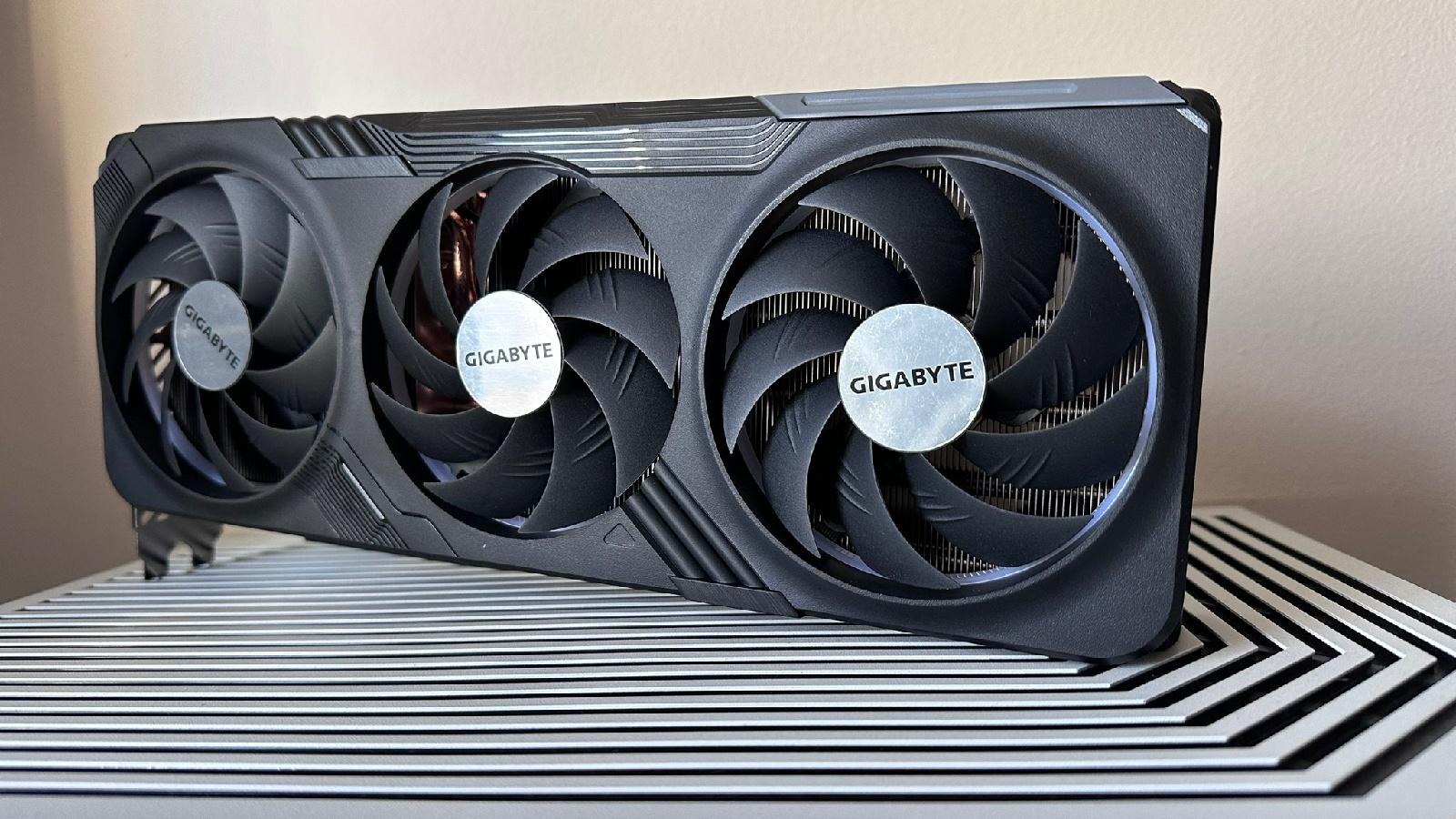 Gigabyte GeForce RTX 4080, 4090 Gaming OC GPU Fan Replacement