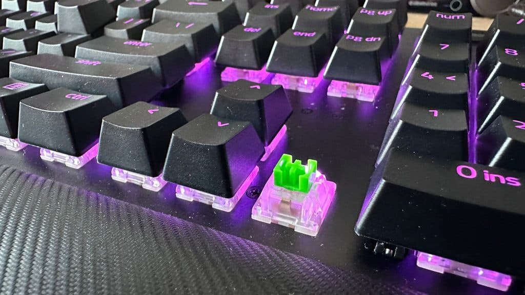 Razer BlackWidow V4 Pro review: Macro madness - Dexerto