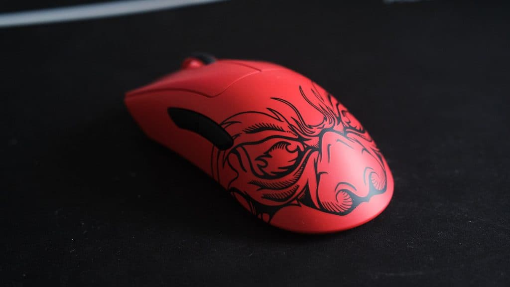 Back of Faker Razer mouse with demon on it