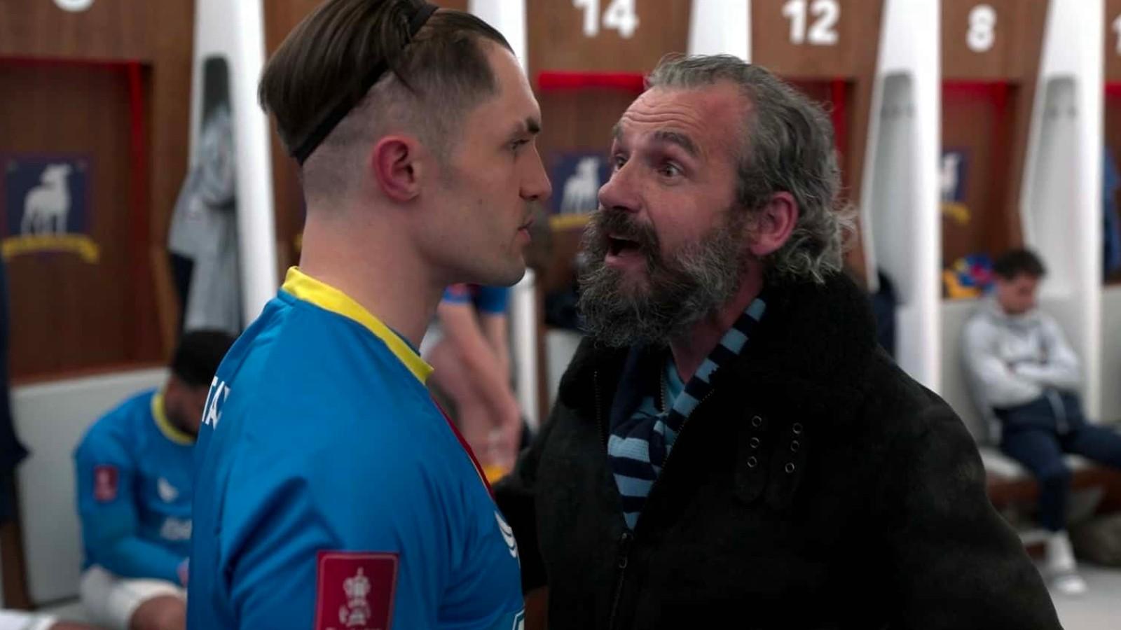 Ted Lasso': Jamie Tartt's Phil Dunster Explains How Those Soccer Scenes Are  Filmed — 'It Takes a Lot of Time and Good Editors