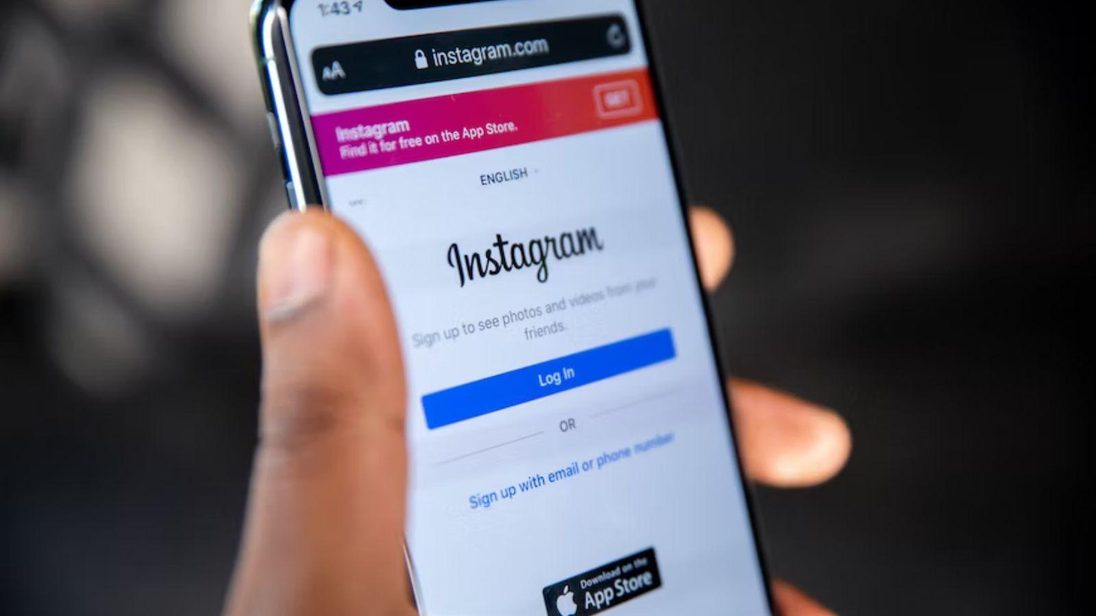 instagram login page