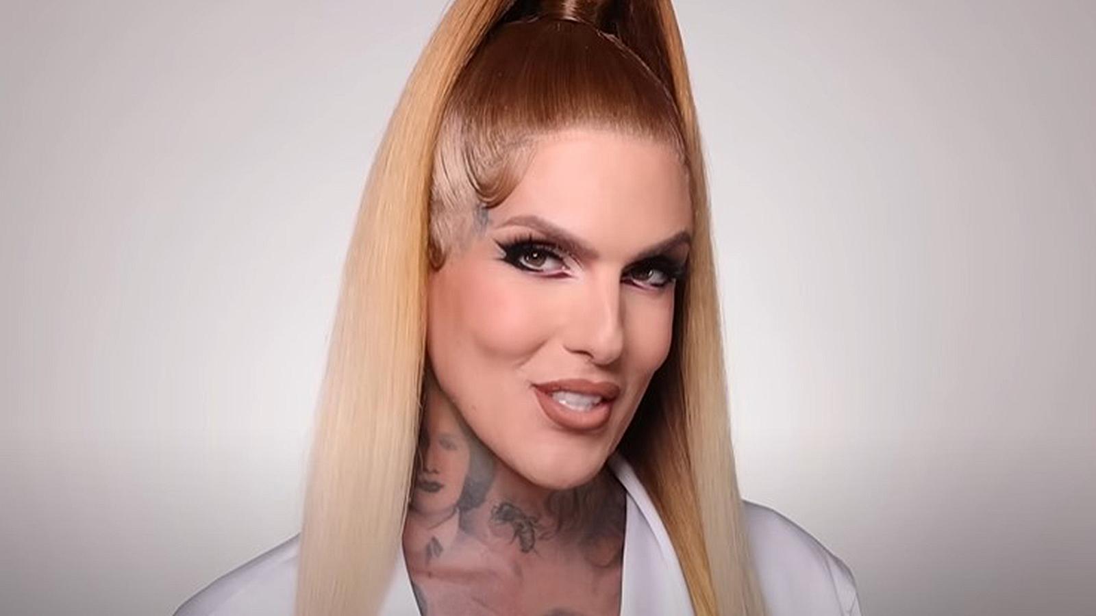 Jeffree Star Calls 15-Year-Old Beauty Vlogger 'Disgusting