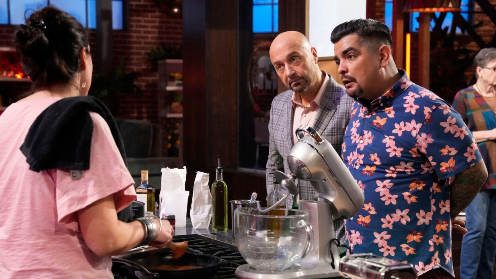 Chef Aarón Sánchez dishes on 'MasterChef' season 13