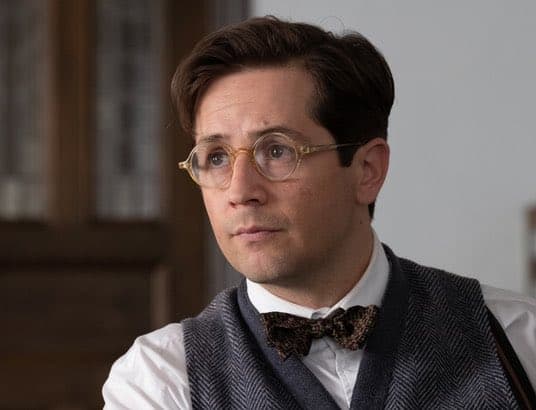 Michael Angarano as Robert Serber in the Oppenheimer cast