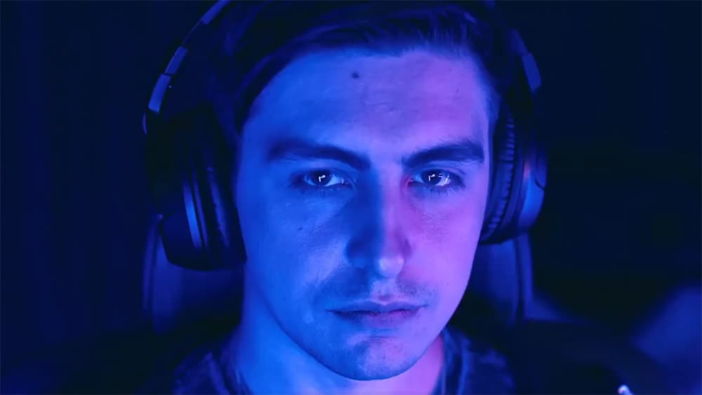 Mixer: shroud