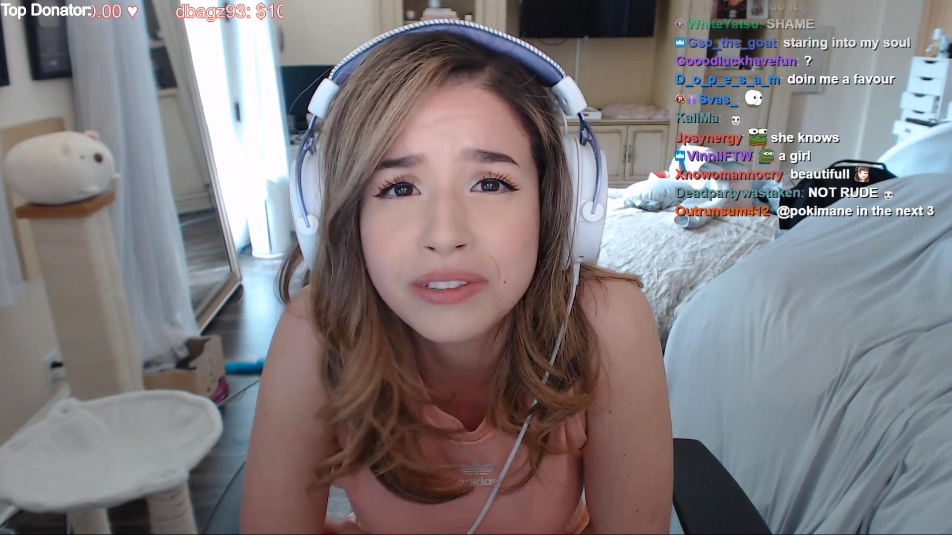 Pokimane panics as Fedmyster drops massive tarantula at her feet - Dexerto