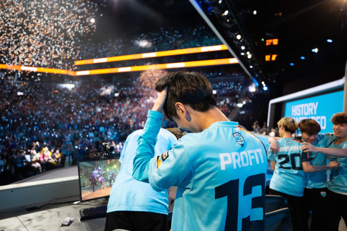 Profit celebrating OWL 2018 win with London Spitfire