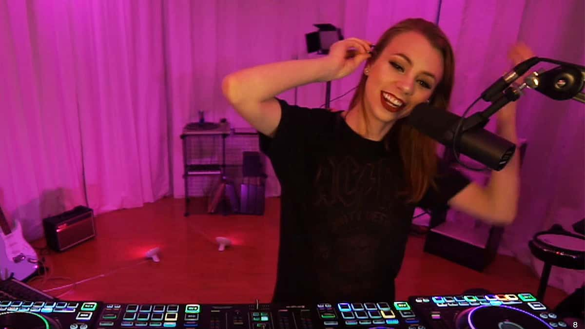 DJ Lark, Twitch