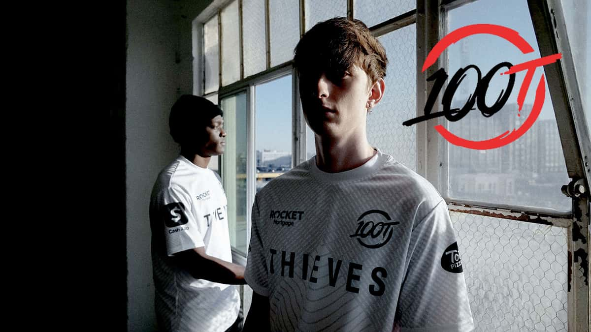 Liazz and Avalanche in 100 Thieves white 2020 jersey.