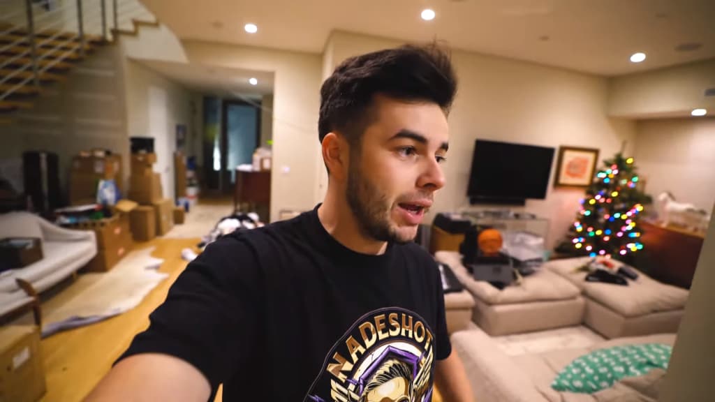 YouTube: Nadeshot