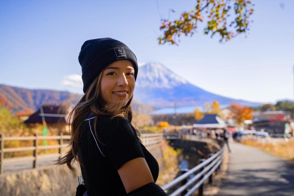 Pokimane (Facebook)