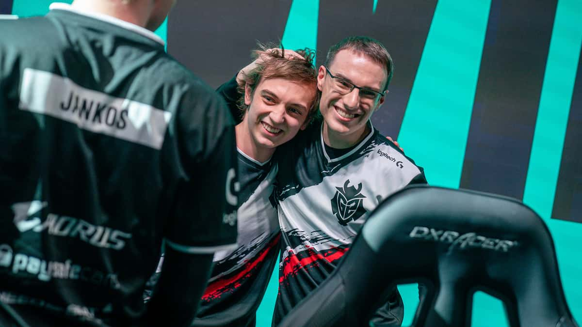 Caps and Perkz celebrate LEC win at Berlin studio