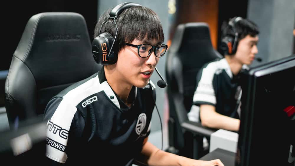 Doublelift playing for Team Liquid in the LCS.