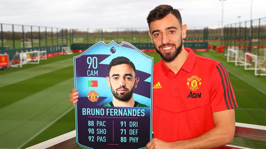 Brun Fernandes holding POTM card