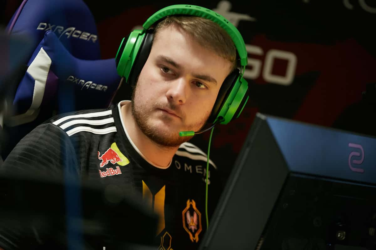 Alex playing for Vitality CS:GO at Starladder Season 7