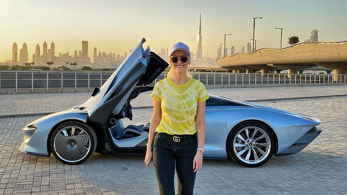 Supercar Blondie with McLaren Speedtail