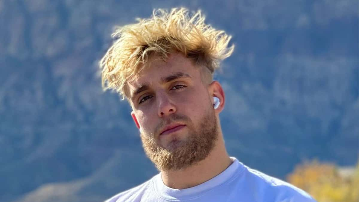 Jake Paul wearing airpods