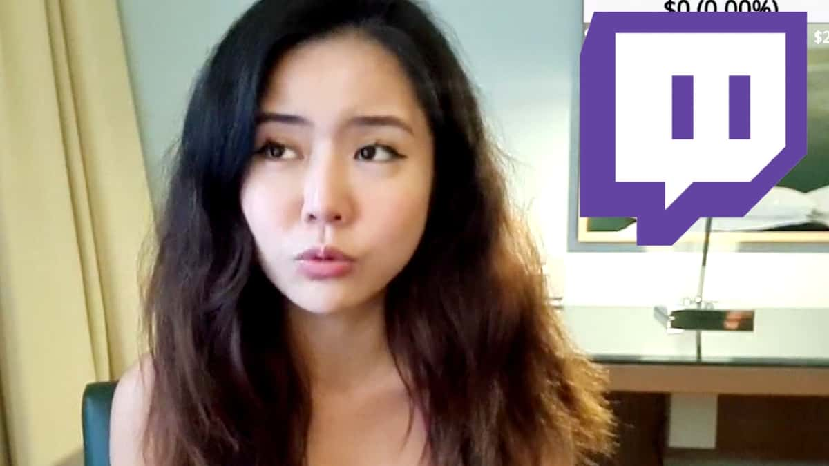 KiaraaKitty on stream next to the Twitch logo