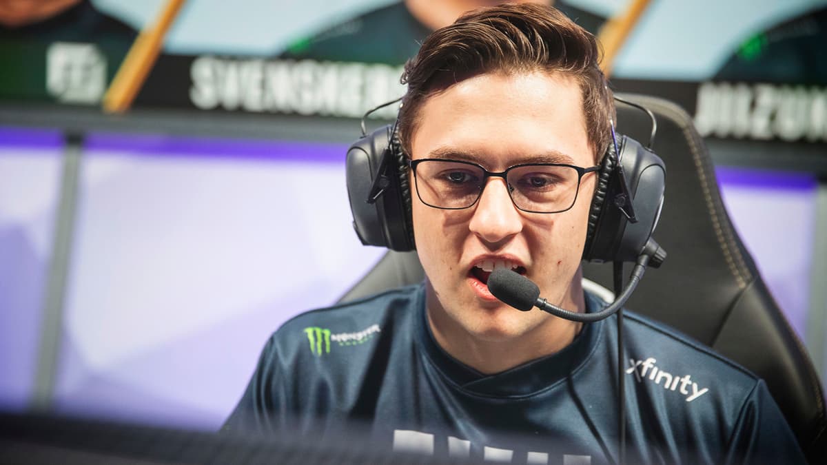 Svenskeren plays for Evil Geniuses in the LCS.