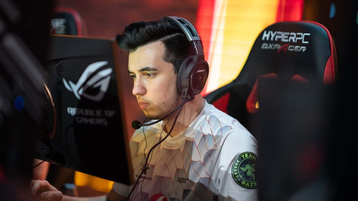 Woxic playing for mousesports at EPICENTER 2019