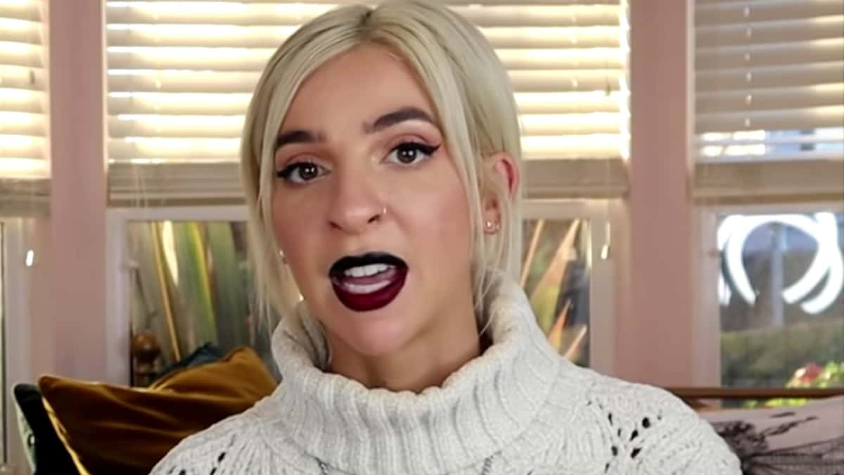 Gabbie Hanna filming a YouTube video