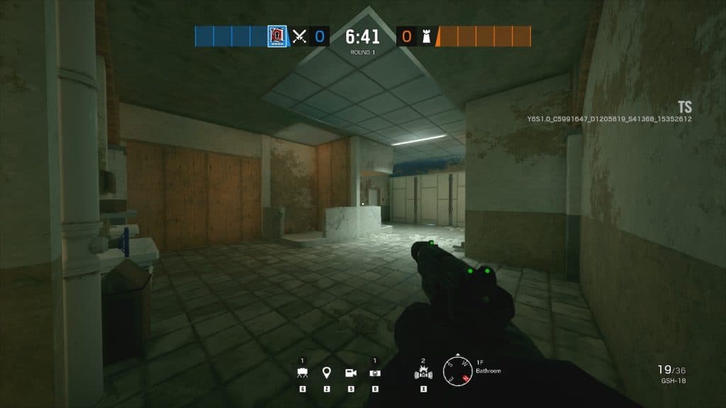 Rainbow Six Bathroom on Border