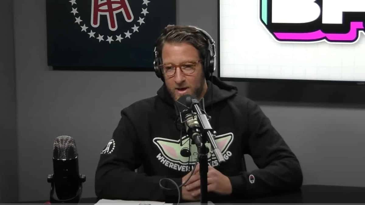 Barstool sports owner Dave Portnoy hosts BFFs podcast with Josh Richards