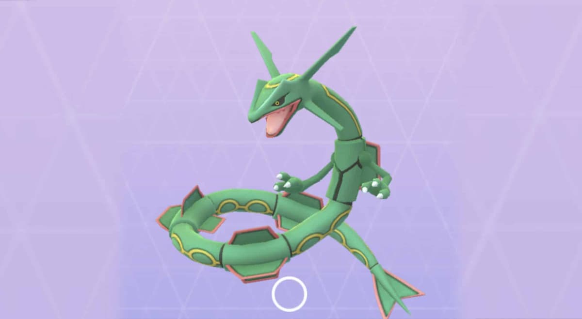 Screenshot of Rayquaza in Pokemon Go.