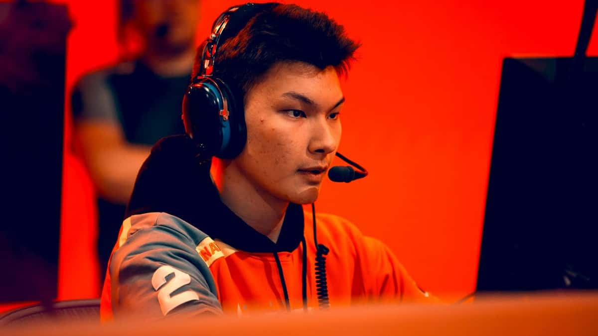 Valorant pro Sinatraa accused of sexual abuse by ex-girlfriend.